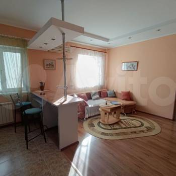 Продается 1-комнатная квартира, 49,8 м²