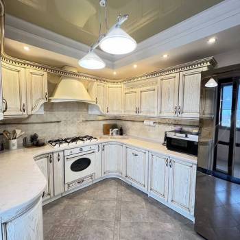 Продается Многокомнатная квартира, 114,9 м²