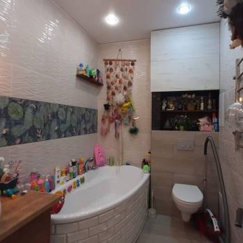 Продается 2-х комнатная квартира, 62 м²