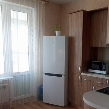 Продается 1-комнатная квартира, 37 м²
