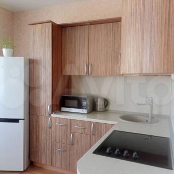 Продается 1-комнатная квартира, 37 м²