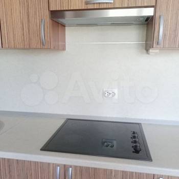 Продается 1-комнатная квартира, 37 м²