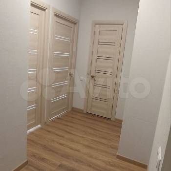 Продается 1-комнатная квартира, 37 м²