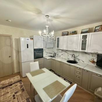 Продается 2-х комнатная квартира, 65 м²