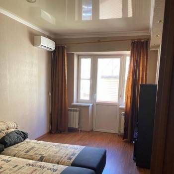 Продается 1-комнатная квартира, 36,8 м²