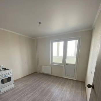 Продается 1-комнатная квартира, 38 м²