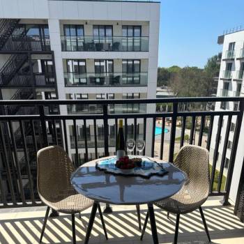 Сдается 1-комнатная квартира, 52 м²