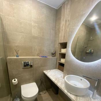 Сдается 1-комнатная квартира, 52 м²