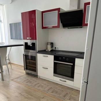 Сдается 2-х комнатная квартира, 61 м²