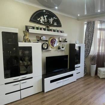 Продается 1-комнатная квартира, 48 м²