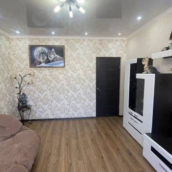 Продается 1-комнатная квартира, 48 м²