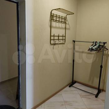 Продается 1-комнатная квартира, 32 м²