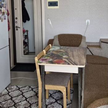 Продается 1-комнатная квартира, 36 м²