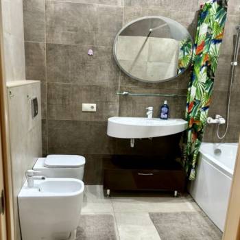 Сдается Многокомнатная квартира, 100 м²