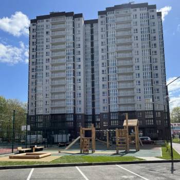 Продается 1-комнатная квартира, 42,5 м²