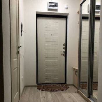 Продается 1-комнатная квартира, 42 м²