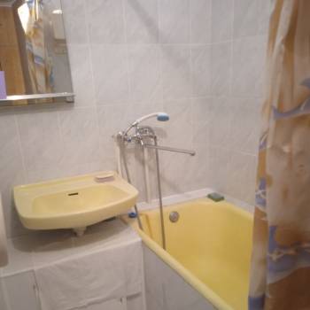 Продается Многокомнатная квартира, 61 м²