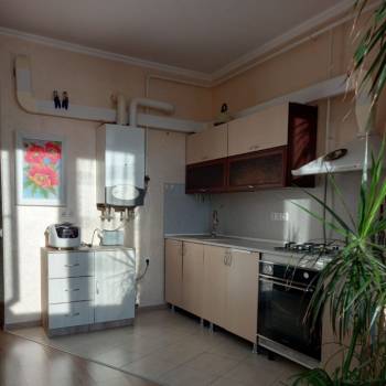 Продается 1-комнатная квартира, 50 м²