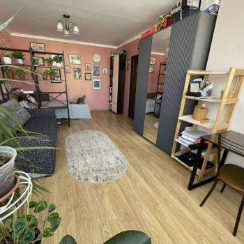 Продается 1-комнатная квартира, 52 м²