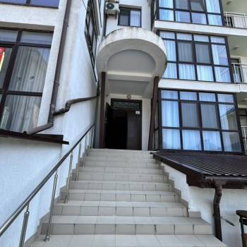 Продается 1-комнатная квартира, 36 м²