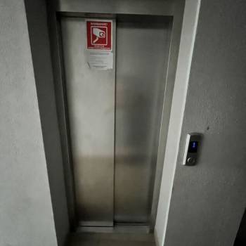 Продается 1-комнатная квартира, 36 м²