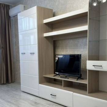 Продается 1-комнатная квартира, 43 м²