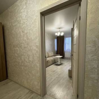 Продается 1-комнатная квартира, 43 м²