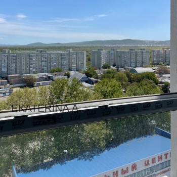 Продается 1-комнатная квартира, 42 м²