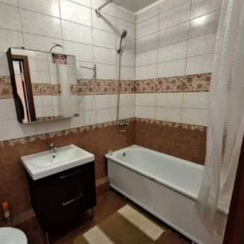 Продается 1-комнатная квартира, 52,7 м²