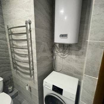 Продается 1-комнатная квартира, 53,7 м²