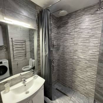 Продается 1-комнатная квартира, 53,7 м²