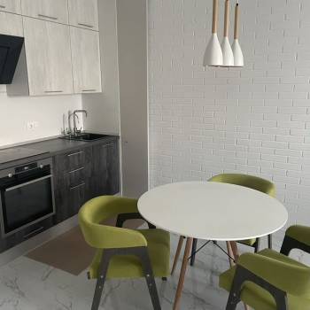 Продается 1-комнатная квартира, 53,7 м²