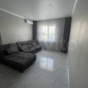 Продается 1-комнатная квартира, 53,7 м²