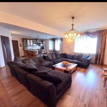Сдается Многокомнатная квартира, 200 м²