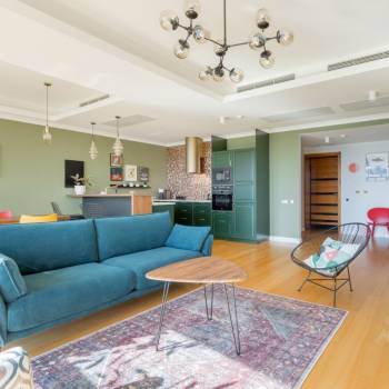 Сдается 2-х комнатная квартира, 90 м²