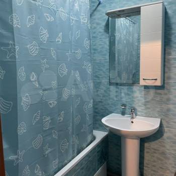 Продается 1-комнатная квартира, 43 м²