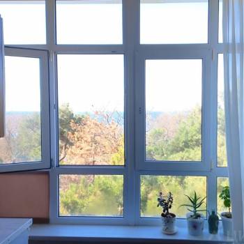 Продается 1-комнатная квартира, 37 м²