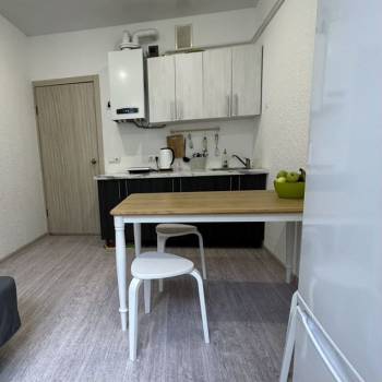 Продается 1-комнатная квартира, 36 м²