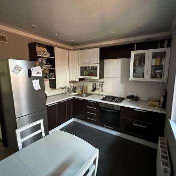 Продается 1-комнатная квартира, 42 м²