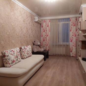 Продается 1-комнатная квартира, 38 м²