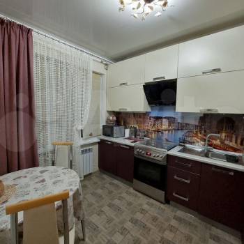 Продается 1-комнатная квартира, 38 м²