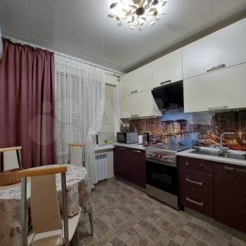 Продается 1-комнатная квартира, 38 м²