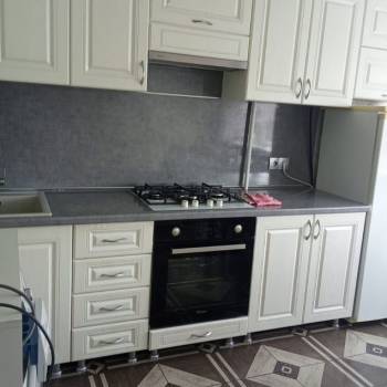 Продается 1-комнатная квартира, 42 м²