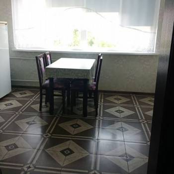 Продается 1-комнатная квартира, 42 м²