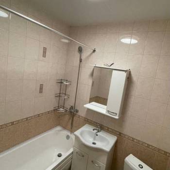 Продается 1-комнатная квартира, 44 м²