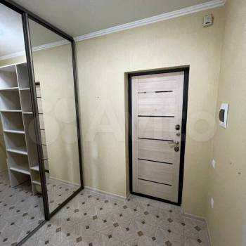 Продается 1-комнатная квартира, 44 м²