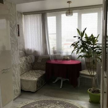 Продается 1-комнатная квартира, 45 м²