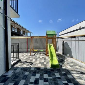 Продается Дом, 450 м²