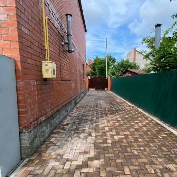 Продается Дом, 180 м²