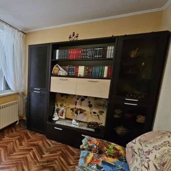 Продается 1-комнатная квартира, 49,5 м²